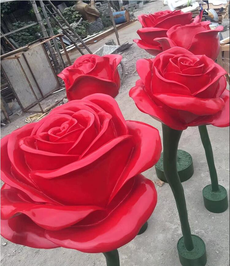 玻璃鋼玫瑰花雕塑不銹鋼藝術(shù)愛情主題520景觀擺件 玻璃鋼玫瑰花雕塑不銹鋼藝術(shù)愛情主題520景觀擺件